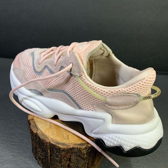 Adidas Original Ozweego Sneakers Pink Grey Size 6 Women’s or 4.5 Youth - Picture 4 of 13